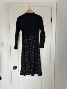 SLANE Black Long-Sleeve Fit & Flare Midi Dress with White Windowpane
